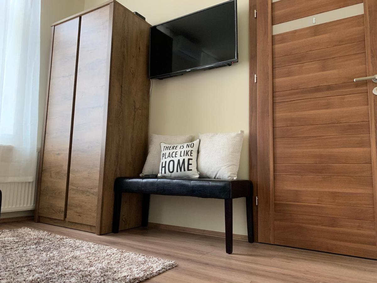 A Vendeghaz Hotel Мисколк Екстериор снимка