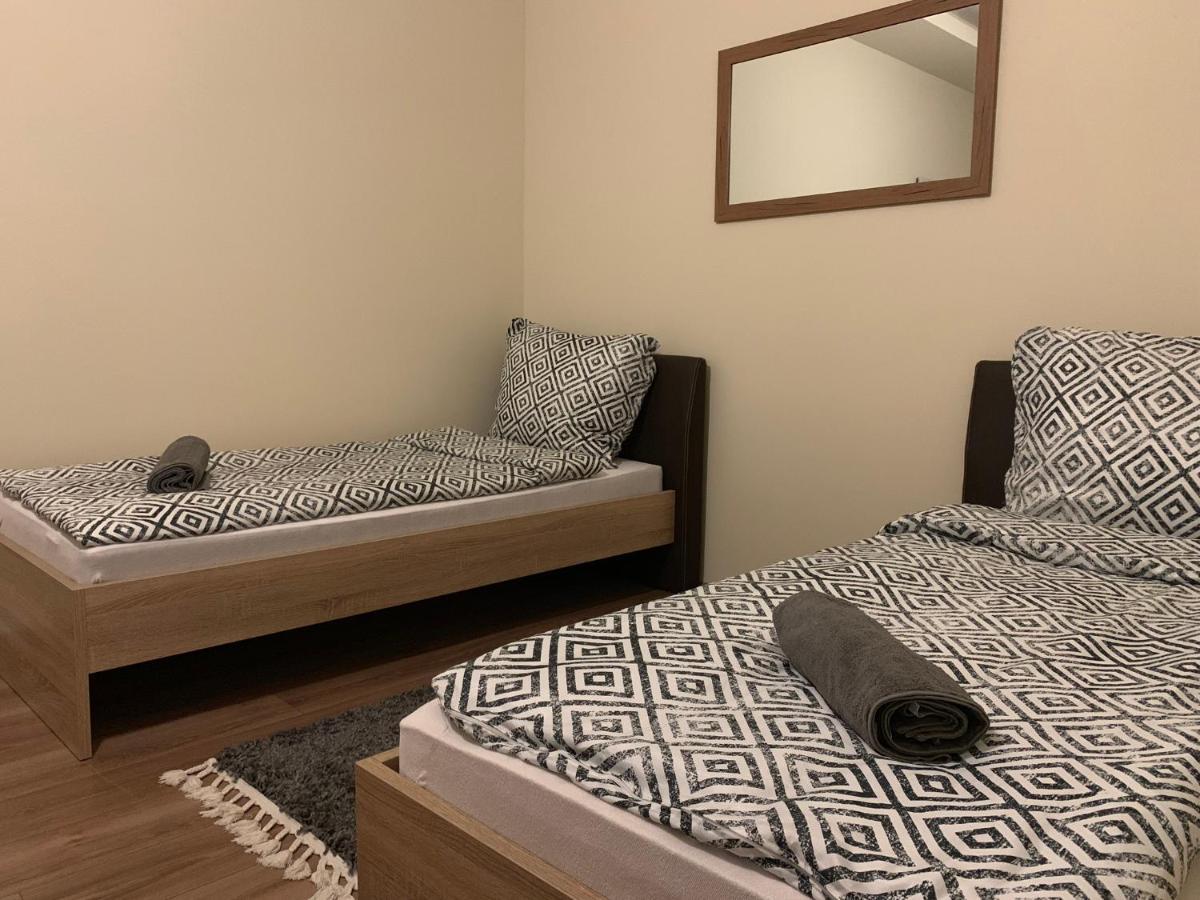 A Vendeghaz Hotel Мисколк Екстериор снимка
